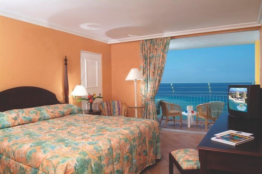 Sunscape Splash Montego Bay Resort And Spa Room photo